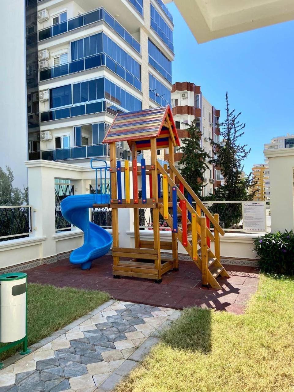 Sa Apartments! Sea View 1bd Flat *